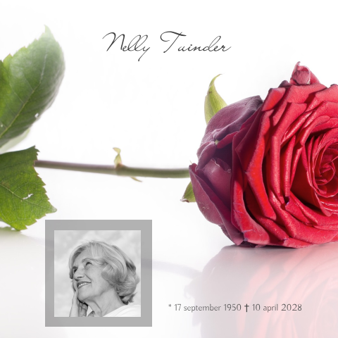 Mooie stijlvolle rouwkaart grijs vlak met eigen foto en rode roos